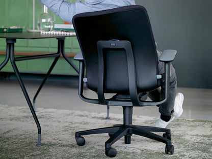 AT 187/71 Mesh Task Chair