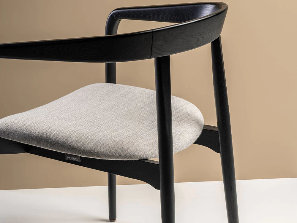 Nur Armchair