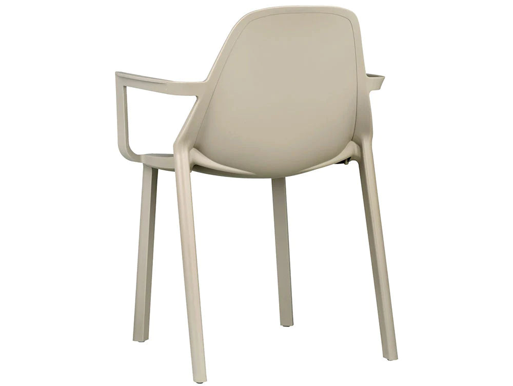 Piu Armchair